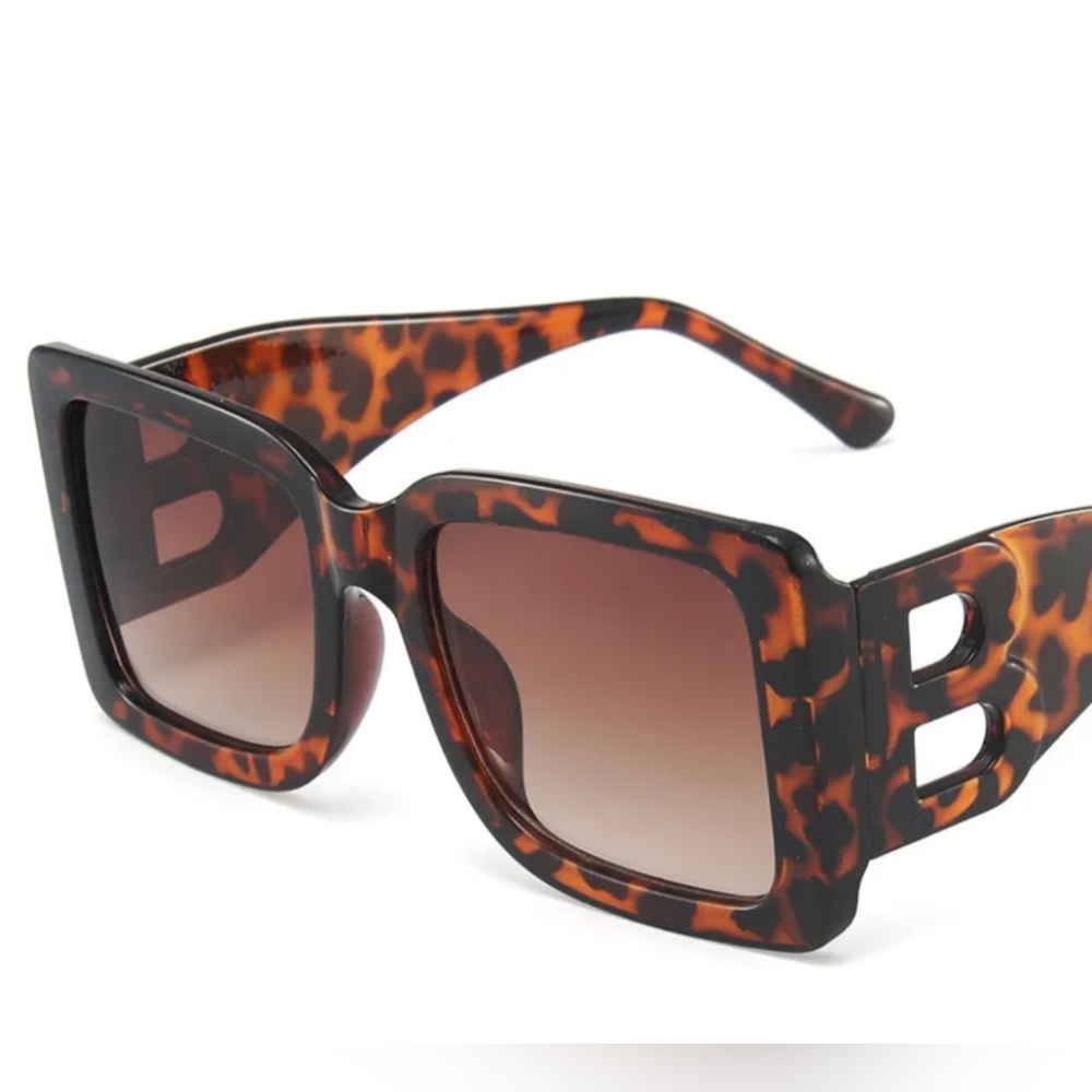 Leopard Print Sunglasses